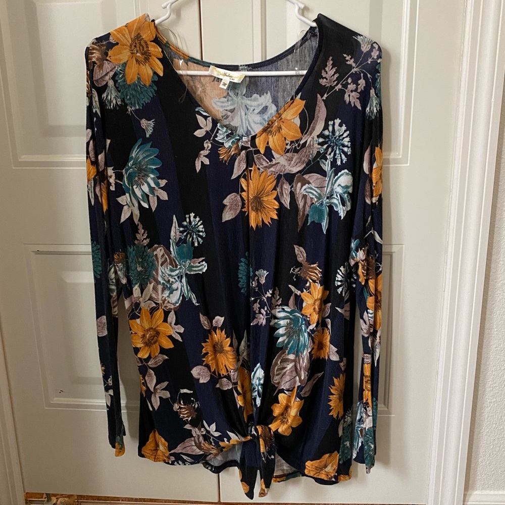 Floral Tie Long Sleeve Blouse